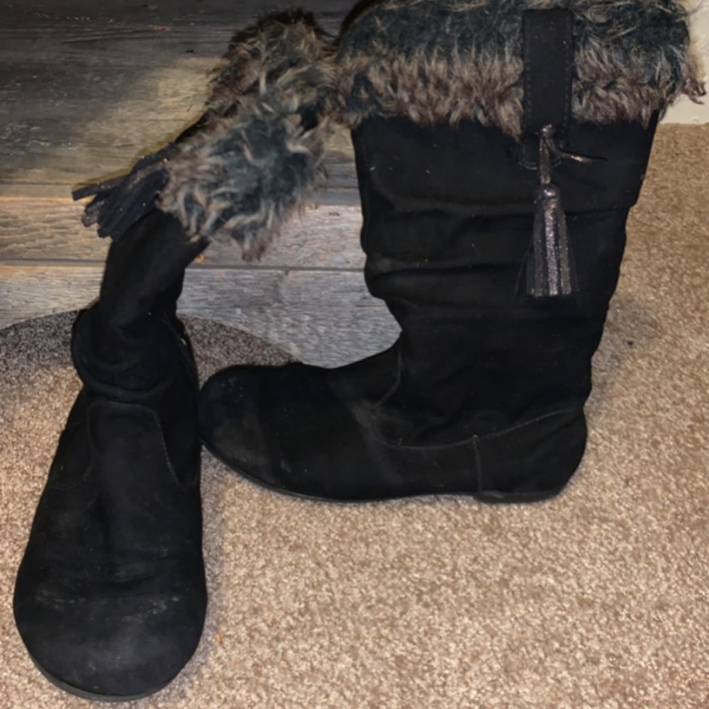 Girls shoes
